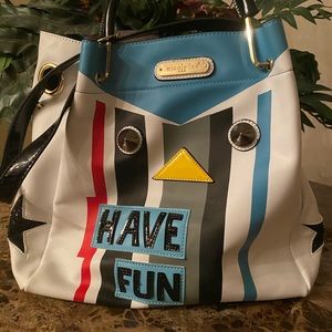 Large fun bag very spacious